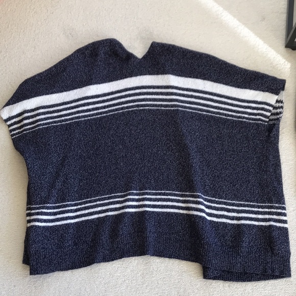 Aritzia Community Ionic Cape, oversized knitted cardigan, XXS - Picture 2 of 5